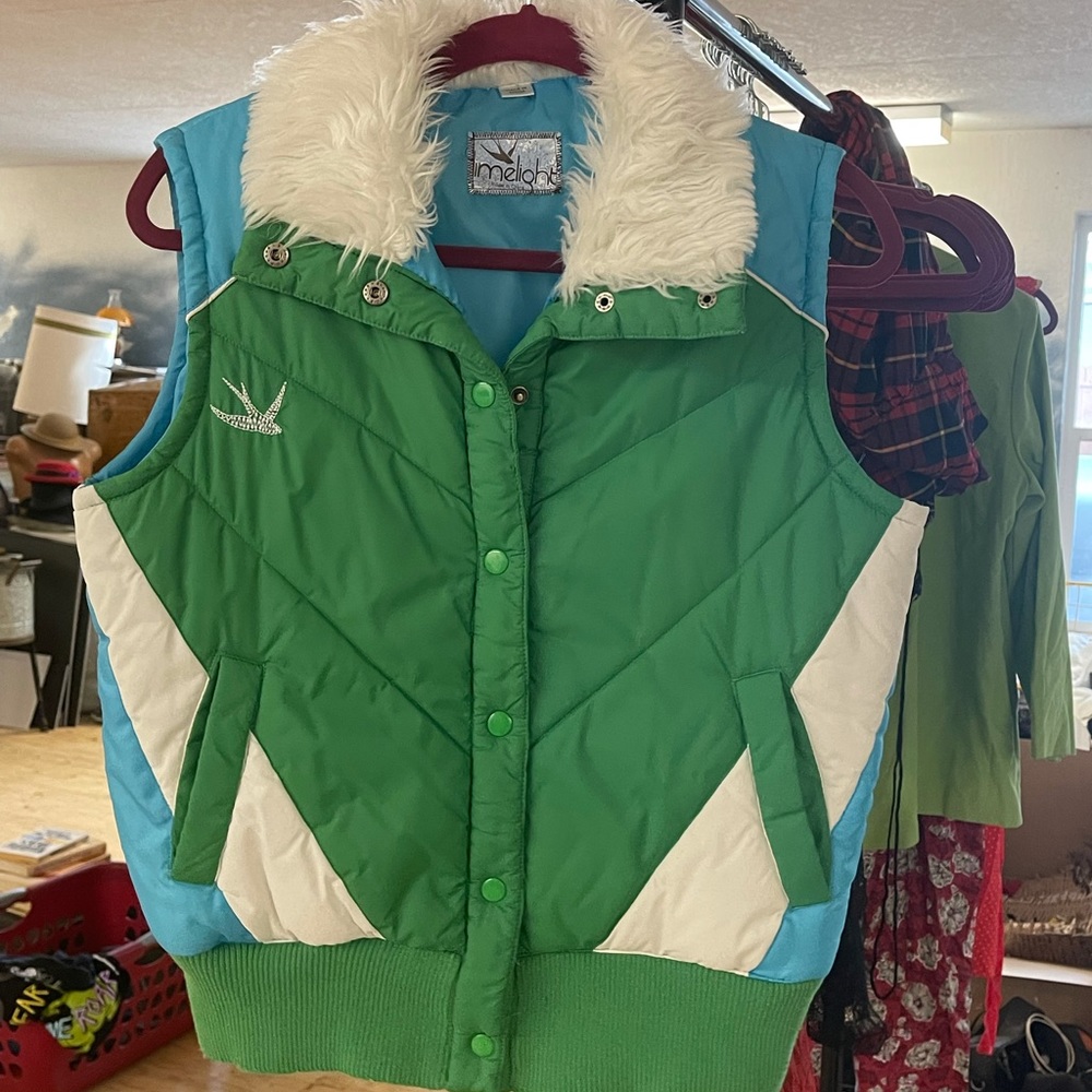 “Vintage” Woman’s Puffer Vest💕